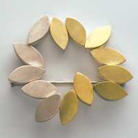 Zandeweer brooch leaf shape gold silver